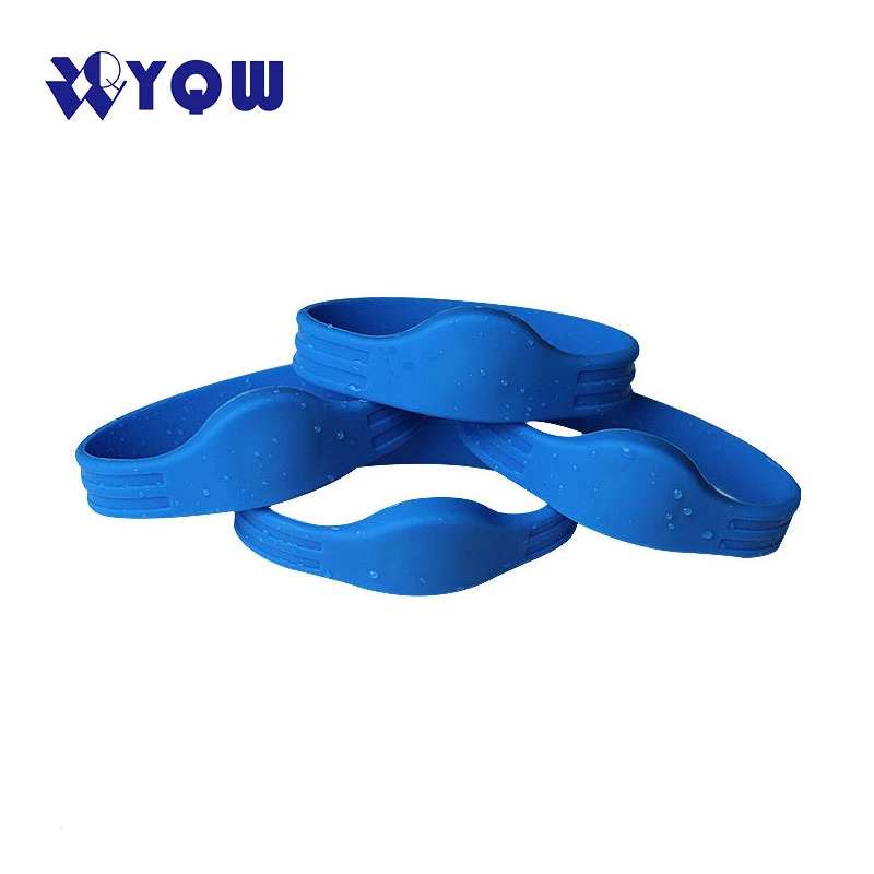 Waterproof Theme Park Access Control 74mm 65mm 55mm Adult Children Tracking 13.56MHz Silicone RFID Wristband